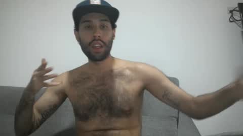 Snapshot of throwawayyourgun chatting on February 3, 2:55 pm Luka online show from February 3, 2:55 pm