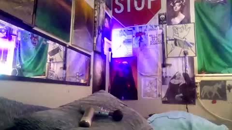 thunder8u42 online show from March 25, 9:35 am