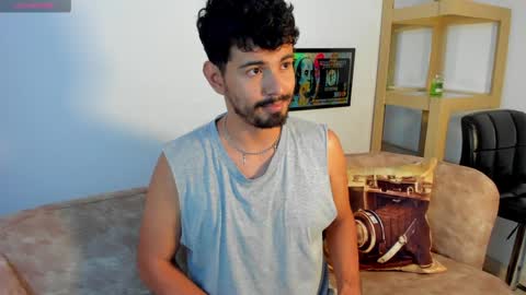 tj_detwailer online show from December 11, 4:51 am