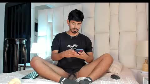 tj_detwailer online show from January 11, 6:56 am
