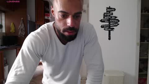 Snapshot of todd_dantes chatting on March 9, 11:25 am Todd online show from March 9, 11:25 am