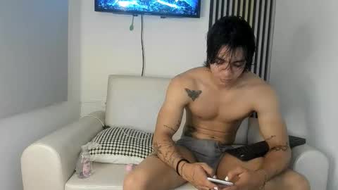 Snapshot of toji_lee chatting on October 18, 2:38 am toji lee online show from October 18, 2:38 am