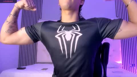 toji lee online show from December 1, 3:09 am