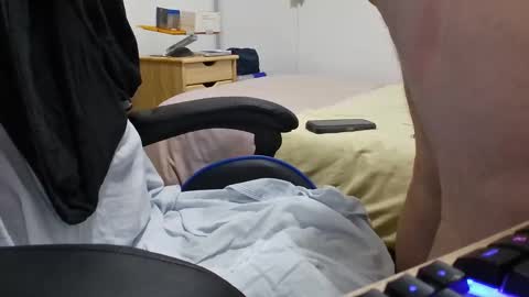 toloneo1 online show from April 14, 12:44 am