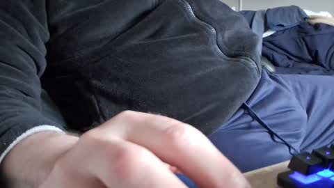 toloneo1 online show from April 12, 9:00 am