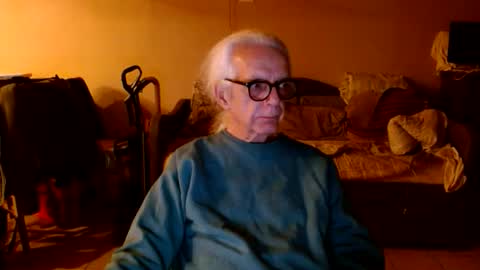 tom112292014 online show from December 22, 3:25 am