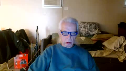 Snapshot of tom112292014 chatting on March 3, 7:12 pm tom112292014 online show from March 3, 7:12 pm