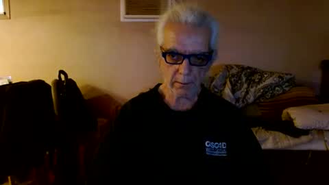 Snapshot of tom112292014 chatting on January 3, 1:36 pm tom112292014 online show from January 3, 1:36 pm