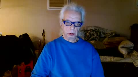 Snapshot of tom112292014 chatting on January 26, 2:19 pm tom112292014 online show from January 26, 2:19 pm