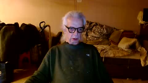 tom112292014 online show from March 8, 2:48 am