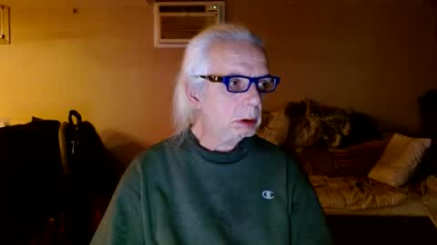 Snapshot of tom112292014 chatting on January 16, 2:30 am tom112292014 online show from January 16, 2:30 am
