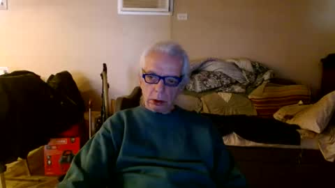 Snapshot of tom112292014 chatting on March 4, 3:26 pm tom112292014 online show from March 4, 3:26 pm