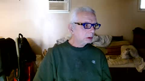 Snapshot of tom112292014 chatting on January 20, 4:55 pm tom112292014 online show from January 20, 4:55 pm