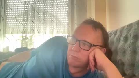 Snapshot of tom6644 chatting on October 21, 2:09 pm Tom online show from October 21, 2:09 pm