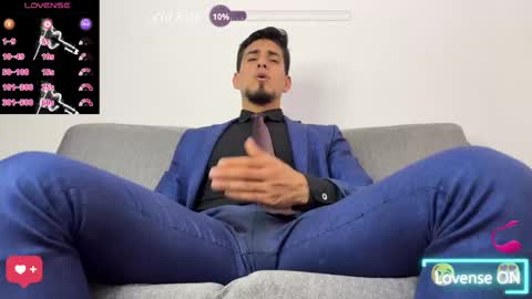 TOM online show from April 4, 5:32 pm