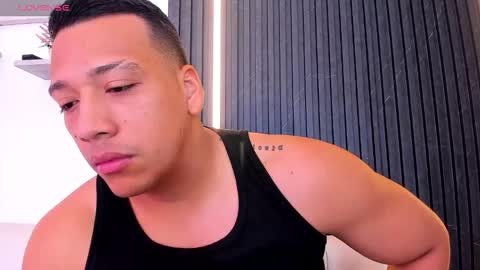 Tom muscle1 online show from November 13, 12:10 pm