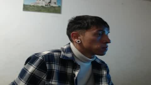 tomas_turbado_ online show from April 12, 6:48 am