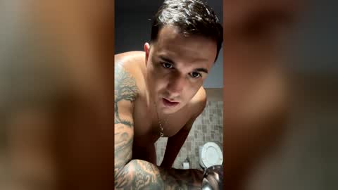 tomassshelby online show from April 15, 8:09 pm