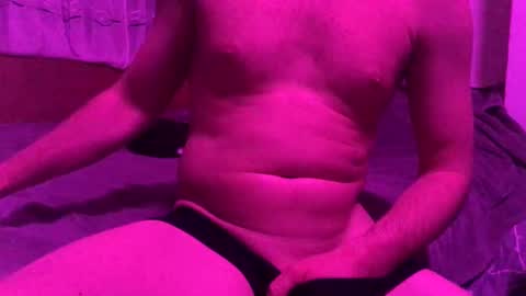 Snapshot of tomasterbig chatting on October 30, 2:35 am Tomasterbig online show from October 30, 2:35 am