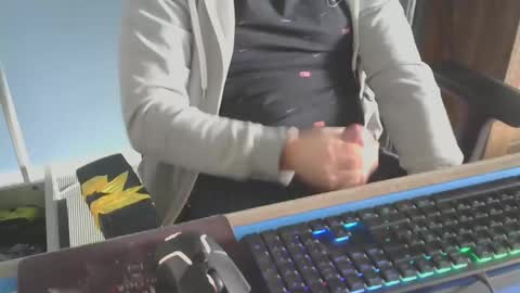 tomin3m online show from January 26, 1:36 pm