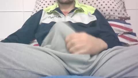 Snapshot of tommaso9046 chatting on March 7, 6:00 pm tommaso9046 online show from March 7, 6:00 pm