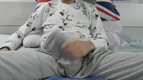 tommaso9046 online show from October 31, 5:16 pm