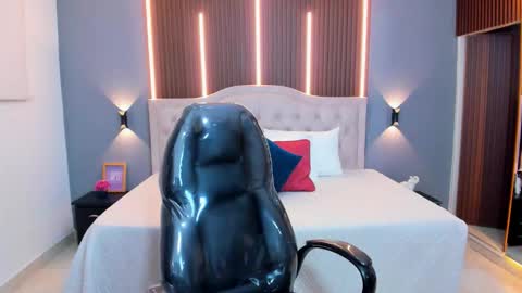 Tommy  online show from March 12, 4:31 am