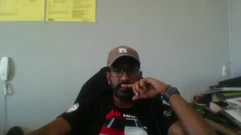 Snapshot of tommy_007_vercetti chatting on September 17, 11:00 am Tommy Vercetti online show from September 17, 11:00 am