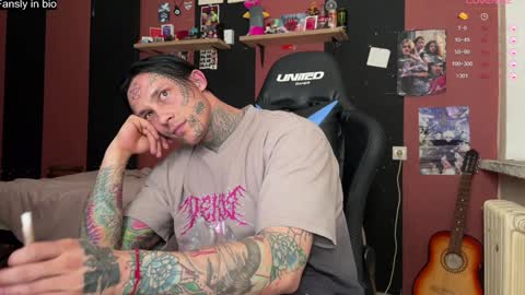 Tommy and Katana online show from December 23, 7:20 pm