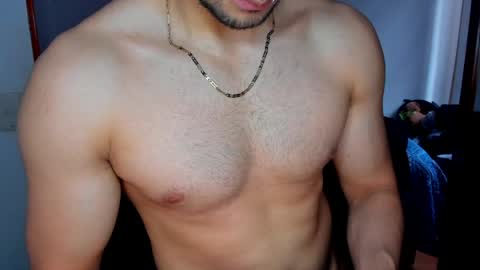 Twitter BreddTommy IG tommy bredd online show from April 11, 4:43 pm