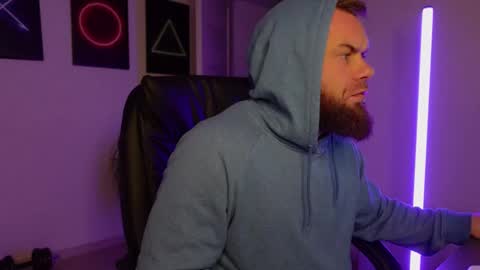  tommy burnzzz  online show from March 10, 4:07 am