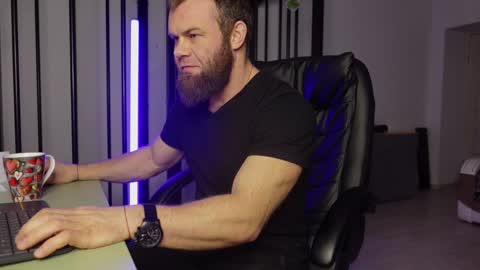  tommy burnzzz  online show from February 13, 2:45 am