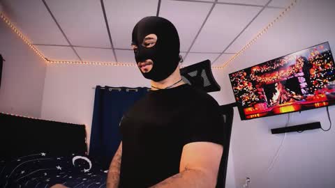 tommy_sccott online show from December 17, 11:22 pm