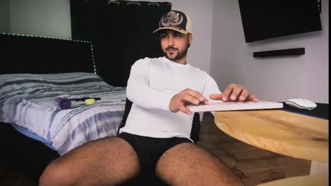 tommy_sccott online show from February 9, 11:53 pm