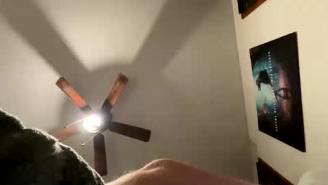 tommygunz62 online show from January 7, 3:00 am