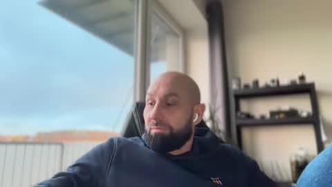 Thomas Fit online show from February 24, 6:14 am