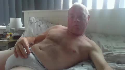 tonygibbson62 online show from April 14, 7:19 am