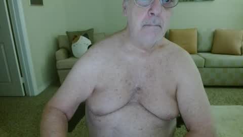 Snapshot of tonysview12000 chatting on October 17, 6:56 pm tonysview12000 online show from October 17, 6:56 pm