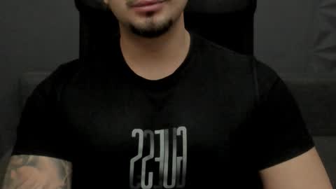 TonyWilcox online show from December 14, 6:09 am