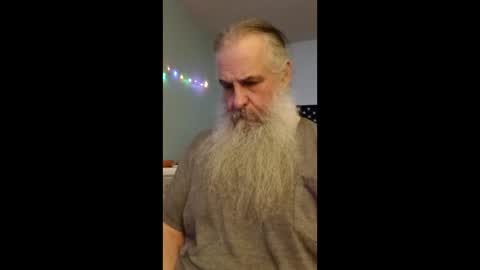 totallyawesome_65 online show from December 14, 12:28 am