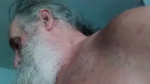 totallyawesome_65 online show from November 11, 2:22 pm