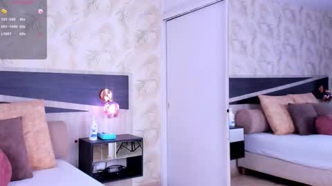 Travis online show from October 30, 1:19 am