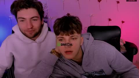 Travis online show from February 15, 9:40 am