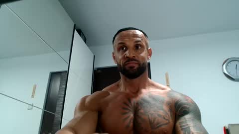 tridentmuscles online show from November 3, 10:33 pm