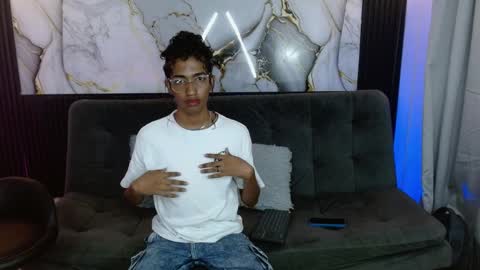 Johan online show from April 11, 2:19 am