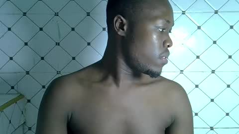 Trisboo5 online show from April 2, 5:10 pm