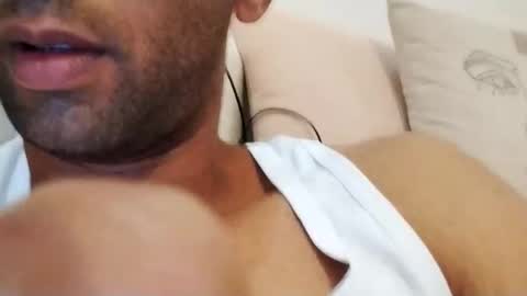 Snapshot of tunisiensexyguy chatting on September 30, 5:38 pm TunisienSexyGuy online show from September 30, 5:38 pm