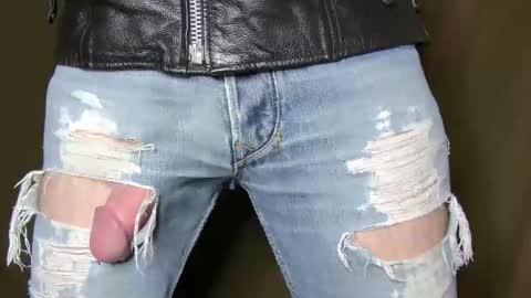 Phil Box online show from October 31, 1:36 pm