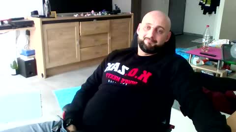 Snapshot of twardyidlugi chatting on January 25, 11:23 am twardyidlugi online show from January 25, 11:23 am