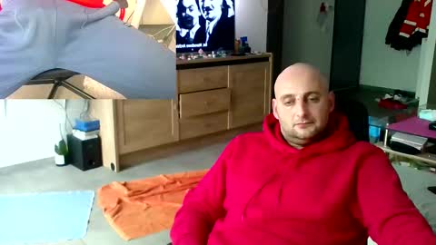 Snapshot of twardyidlugi chatting on December 22, 12:49 pm twardyidlugi online show from December 22, 12:49 pm